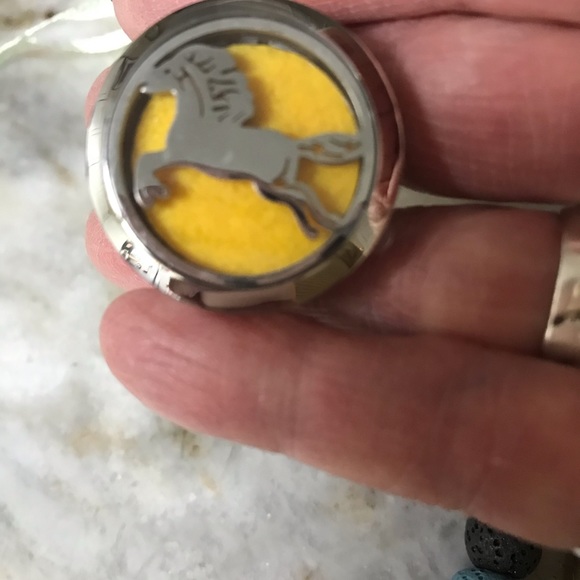 Essential Oil Diffusers - Picture 3 of 4